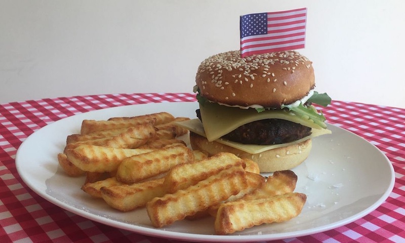 American Burger and Chips